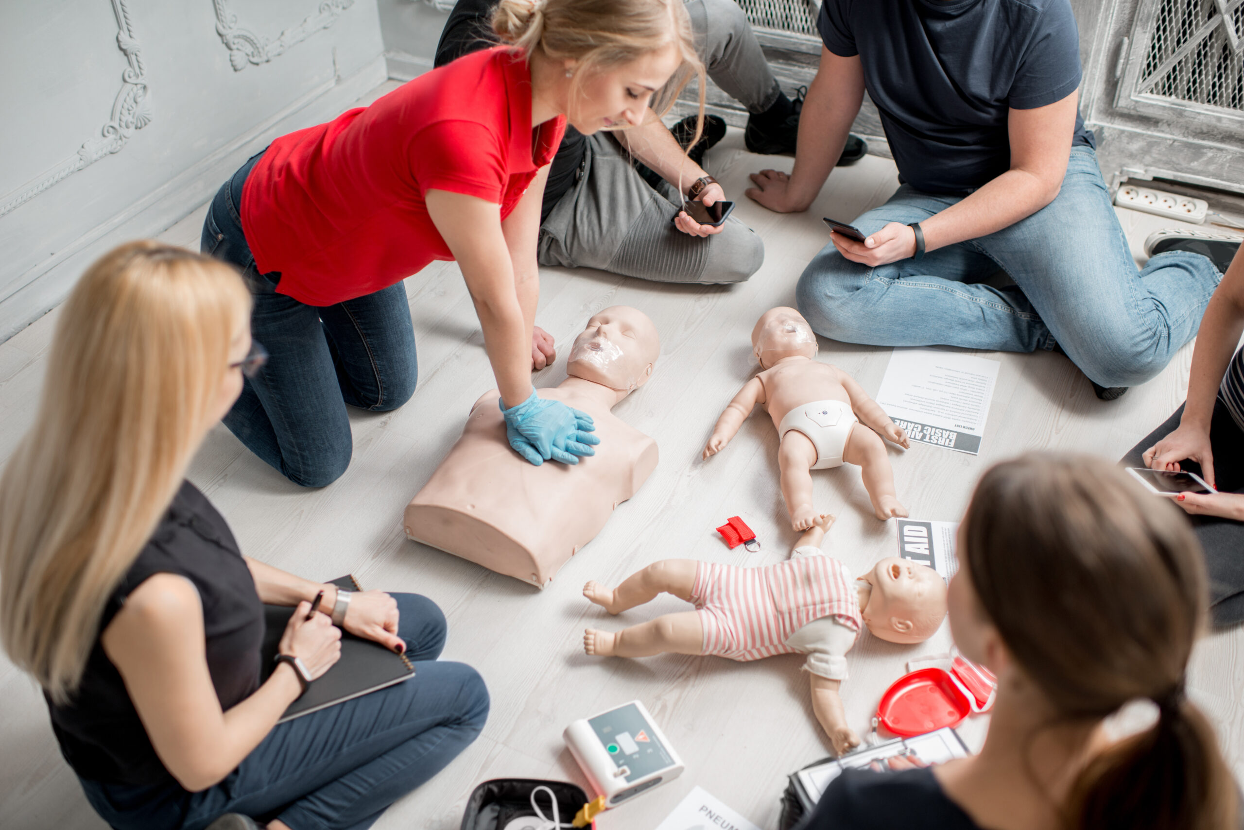 first aid courses - training class